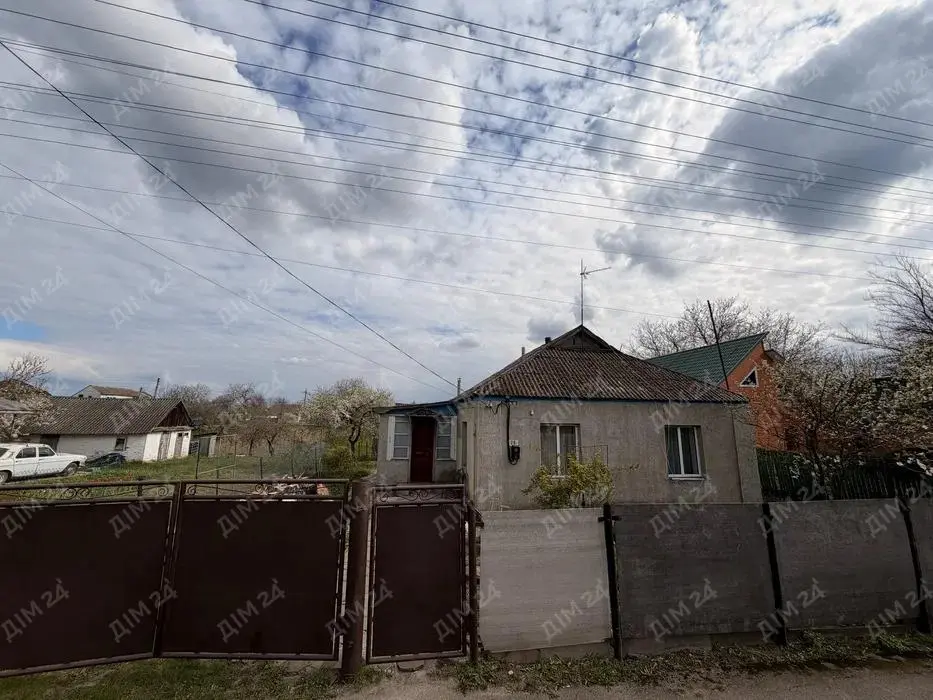 Добротний будинок в смт. Диканька